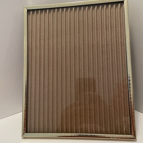 Other - Vintage Gold Tone Metal Picture Frame 8x10Textured Border Tabletop Display MCM